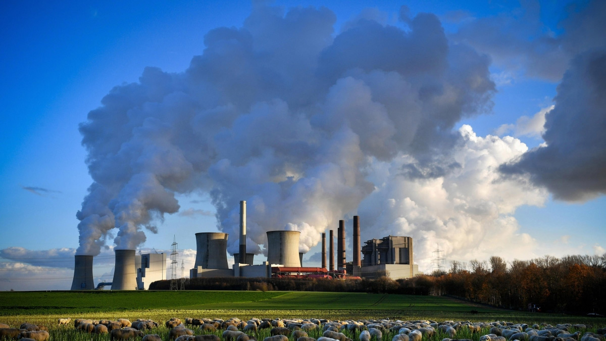 Вступили в силу новые правила выдачи разрешений на выбросы по экологии